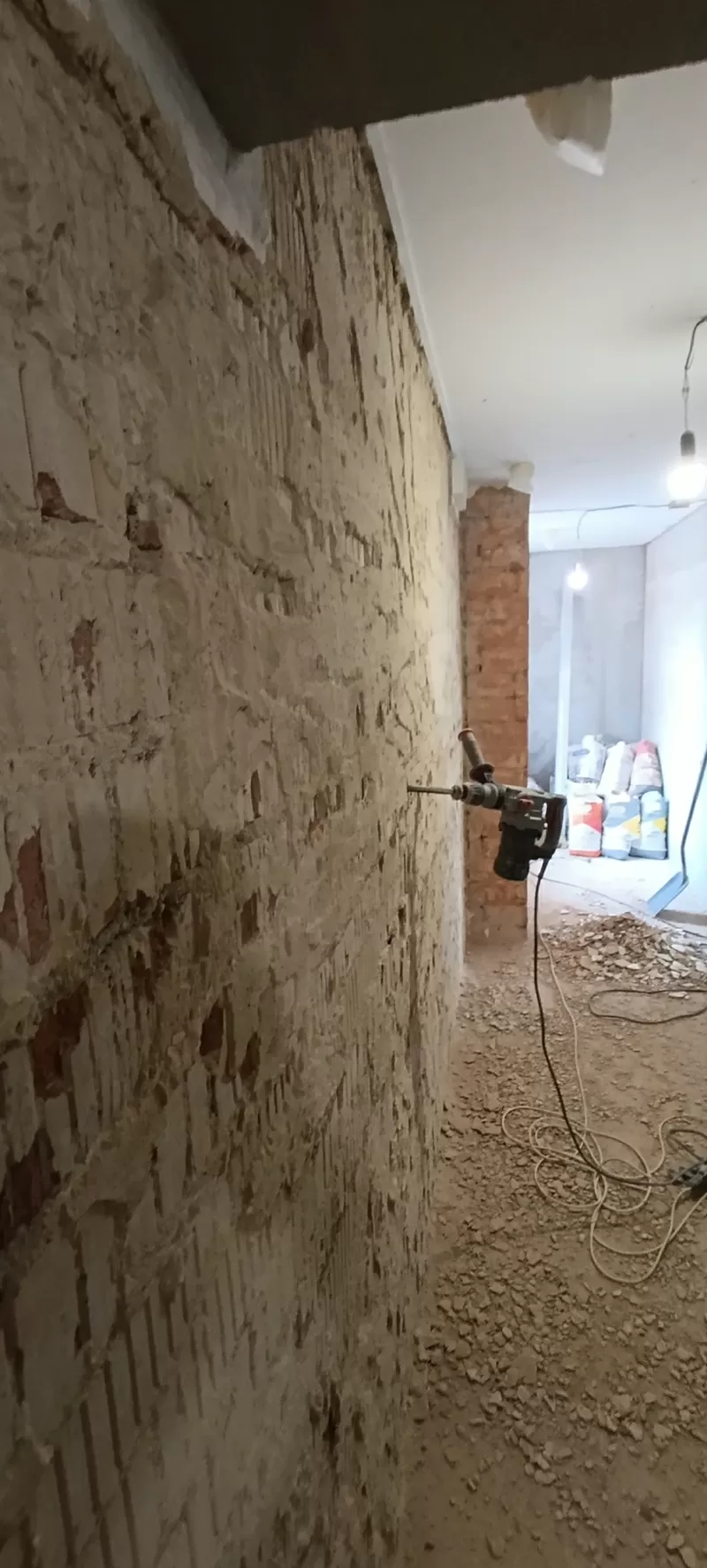 Демонтажные работы, подготовка помещения к числовому ремонту